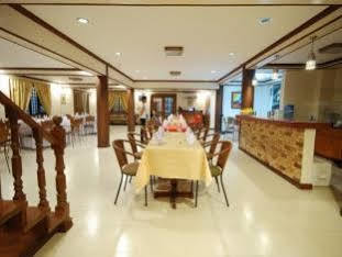 La Roca Veranda Suites & Restaurant Legazpi Bagian luar foto